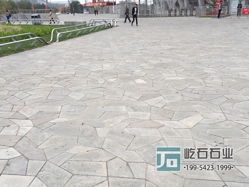 青石碎拼鋪裝效果