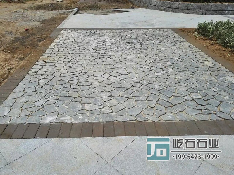 青石碎拼不規則鋪裝效果